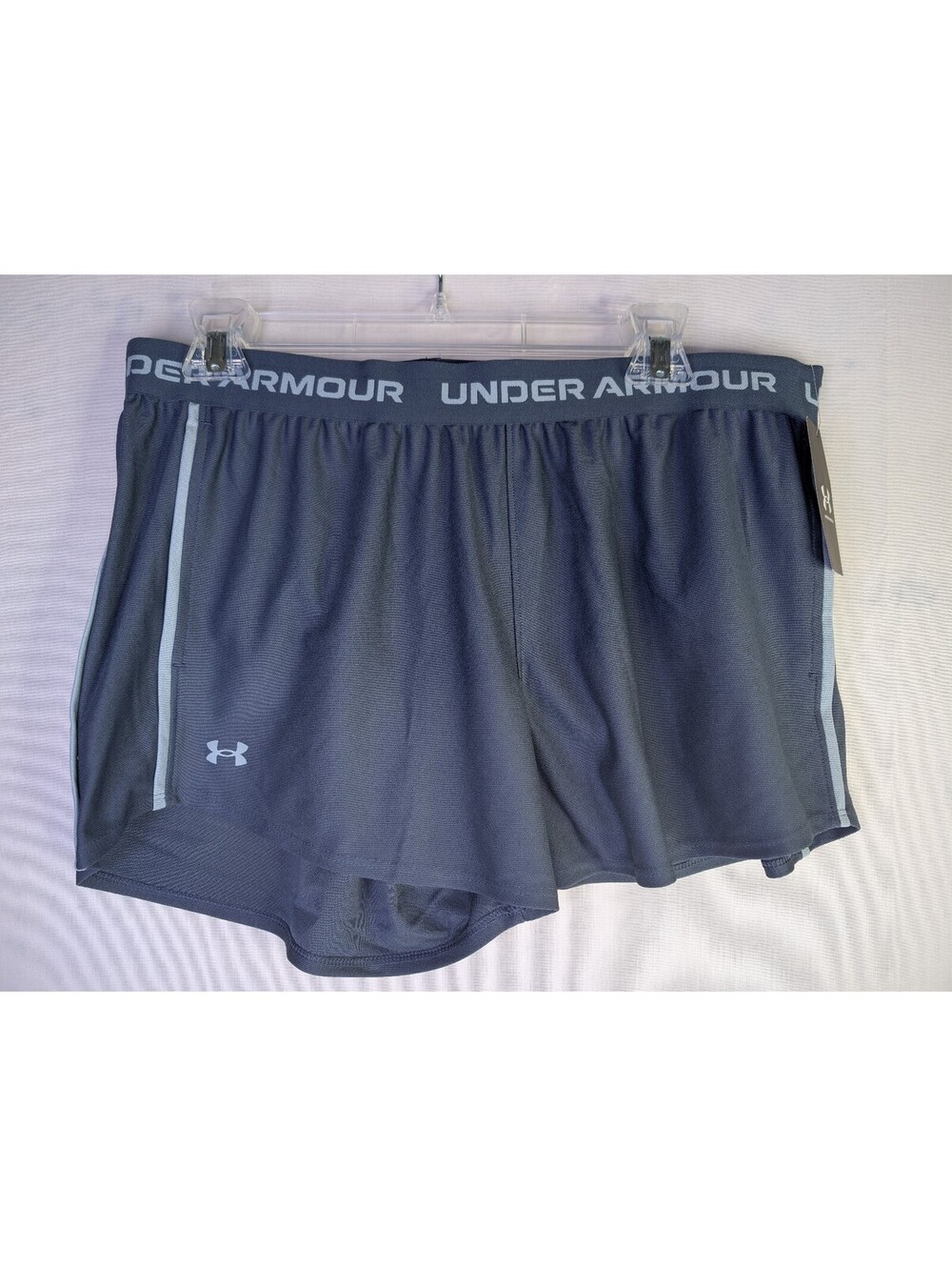 Under Armour Women's Tech Play Up Shorts Loose Fit Size Large NWT